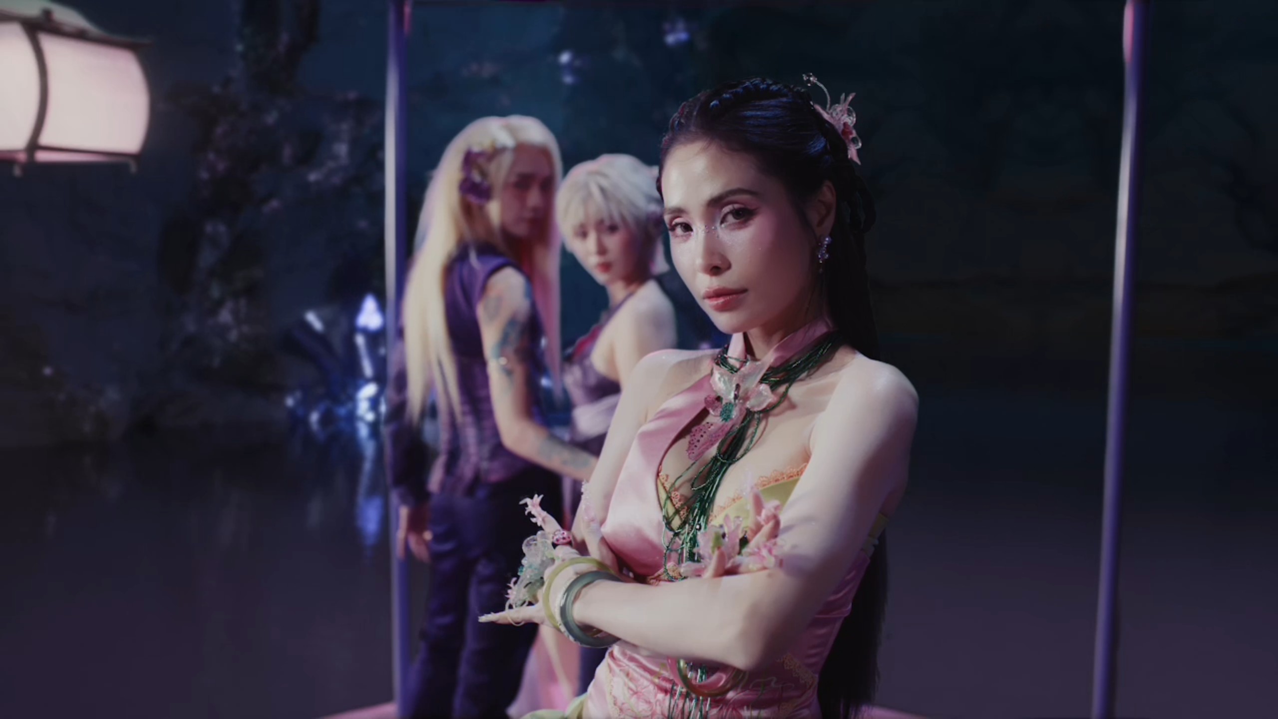 Trailer MV Nhả Vía