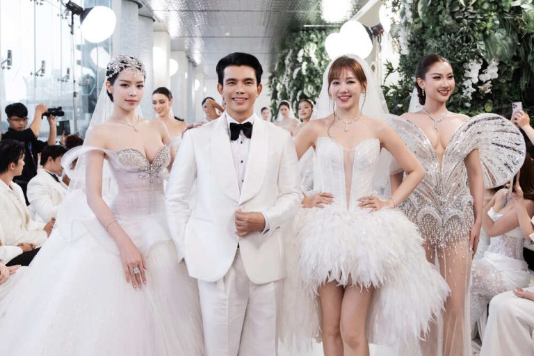 Đỗ Long lần đầu làm bridal show, đưa corset và chất liệu xuyên thấu vào váy cưới